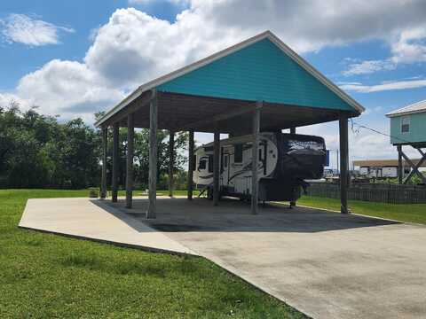 179 Tropical Landing Ln, Grand Isle, LA 70358
