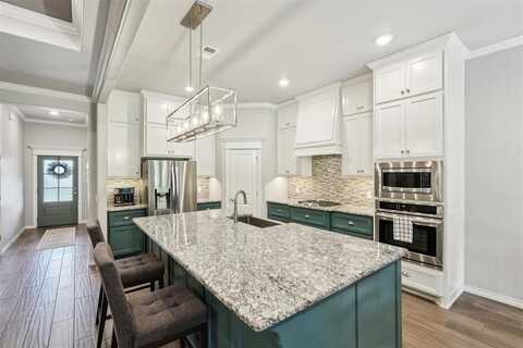 8400 Poplar Drive, Edmond, OK 73034