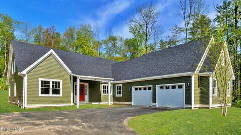 4 Thrushwood Ln, Great Barrington, MA 01230