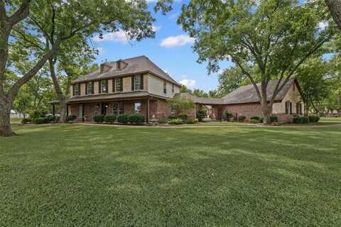 7401 Hampton Drive, Granbury, TX 76049