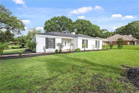 3101 Possum Trot St, Brenham, TX 77833