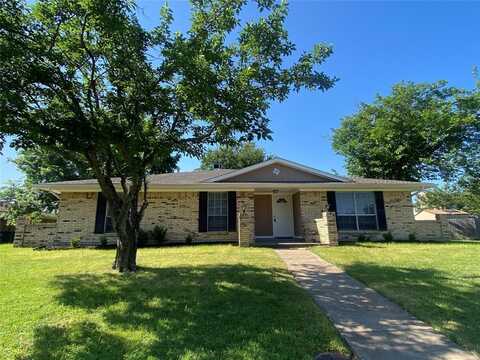 1000 Hillcrest Drive, DeSoto, TX 75115