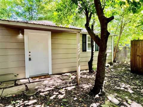 904 1/2 Denton Street, Denton, TX 76201