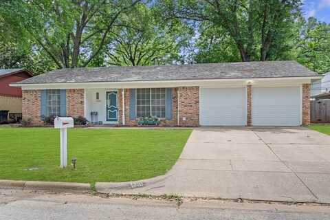 1710 Windsor Drive, Arlington, TX 76012