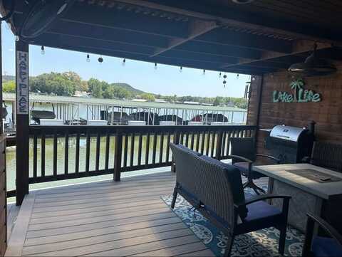 1361 Willow Beach, Leakey, TX 76449