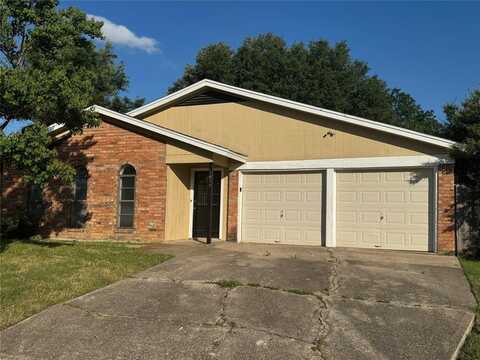 1029 Fox River Lane, Fort Worth, TX 76120