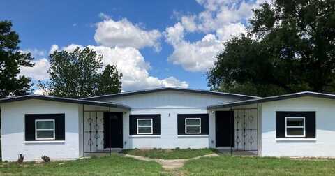 2904 Southside Drive, Brownwood, TX 76801