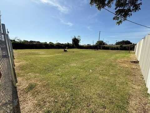 2700 Finley Street, Fort Worth, TX 76111