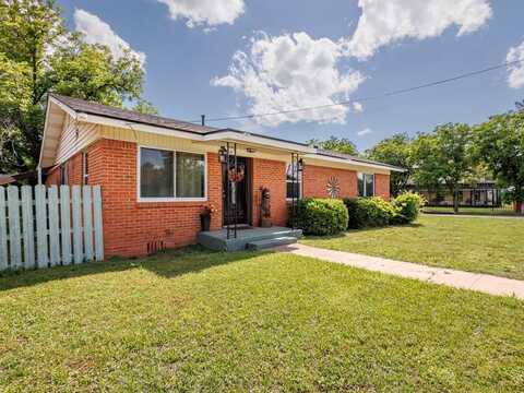 515 W Walnut, Coleman, TX 76834