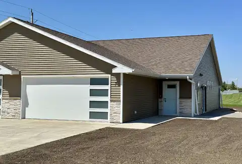 1821 W 6th Street, Storm Lake, IA 50588