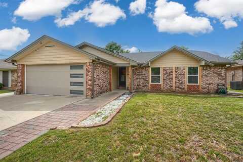 909 Columbus Court, Bedford, TX 76022