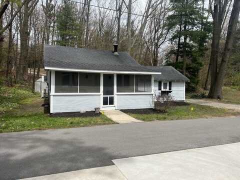 17213 LAKE COURT, HOLLAND, MI 49424