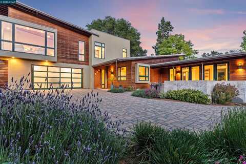 53 Tara Rd, Orinda, CA 94563