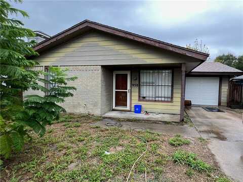 958 S 10th Street, Aransas Pass, TX 78336