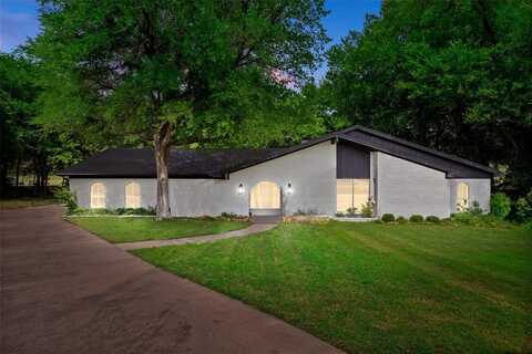 8524 Lake Country Drive, Fort Worth, TX 76179
