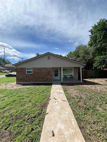 321 W Park Avenue, Weatherford, TX 76086