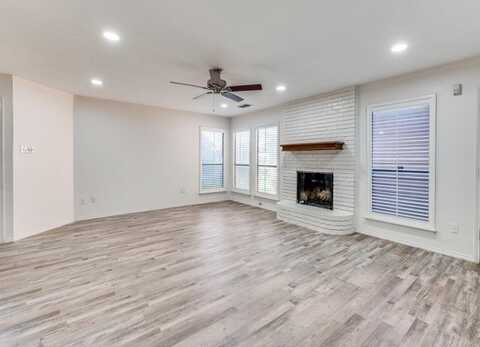 1415 Palmnold Circle E, Fort Worth, TX 76120