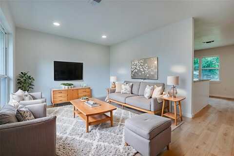 424 Stonewall Drive, Euless, TX 76039