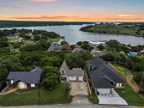 2707 Austin Drive, Granbury, TX 76048