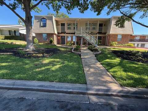 8004 Lifford Street, Benbrook, TX 76116
