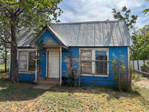 206 El Paso, Merkel, TX 79536