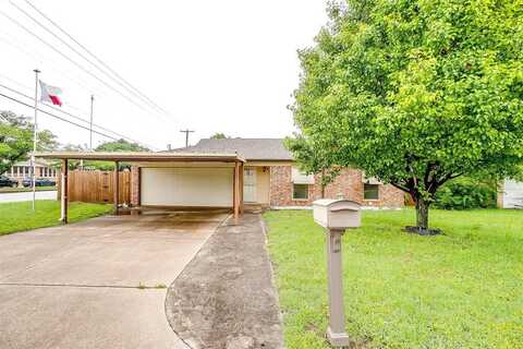 632 Comal Avenue, White Settlement, TX 76108
