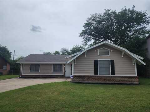 316 Steeple Ridge Road, Everman, TX 76140