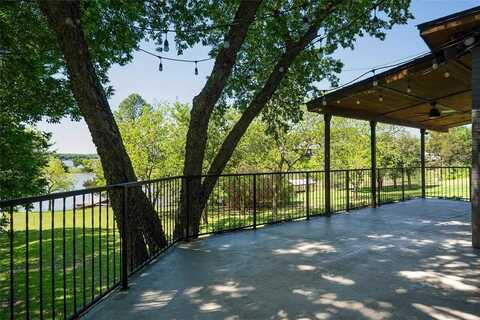 80 Bayside Circle, Gainesville, TX 76240