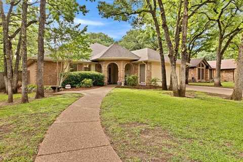 740 High Crest Drive, Azle, TX 76020