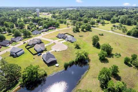 2835 Kingfisher Lane, Mount Pleasant, TX 75455