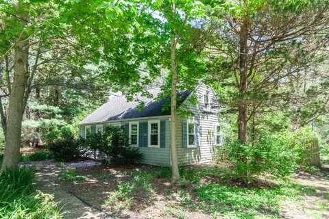 1020 Osterville West Barnstable Road, Marstons Mills, MA 02648