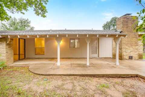 721 Spring Forest Drive, Bedford, TX 76021