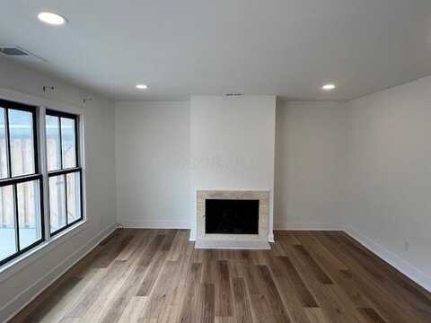 251 E Kossuth Street, Columbus, OH 43206