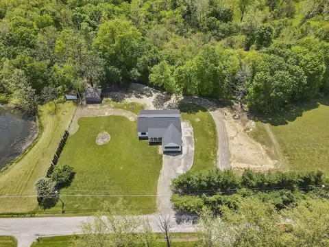 7205 W Grubb Road NE, Thornville, OH 43076