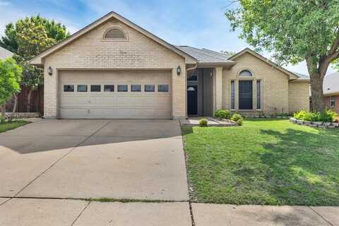 7304 Bennington Drive, Watauga, TX 76148