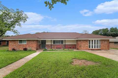 5816 Whitman Avenue, Fort Worth, TX 76133