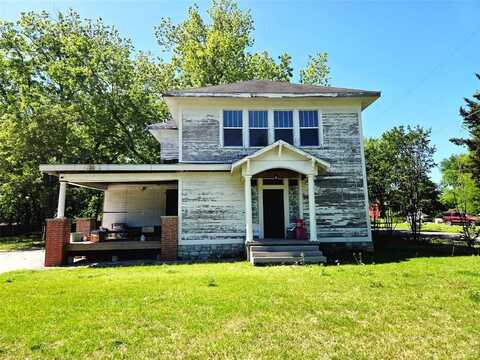 1208 W Broadway, Clarksville, TX 75426