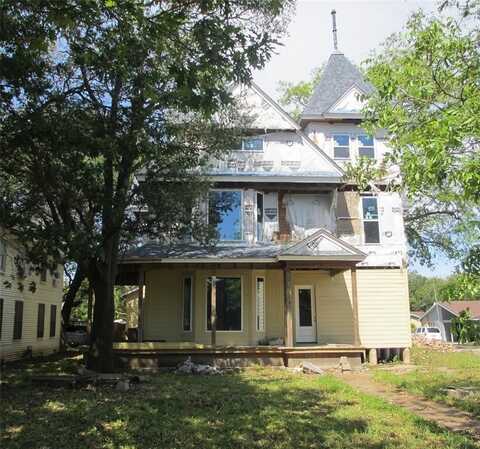 211 N Pleasant Street, Hillsboro, TX 76645
