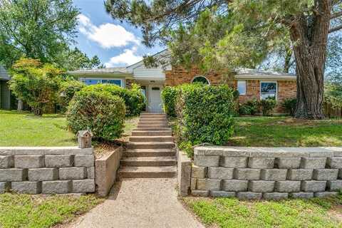213 S Macarthur Boulevard, Coppell, TX 75019