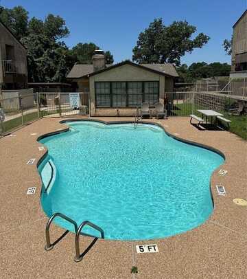 1730 Crest Point Drive, Arlington, TX 76012