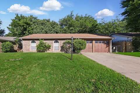 6916 Stephens Hill Road, Forest Hill, TX 76140