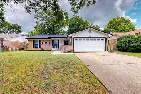 214 Nicki Lane, Arlington, TX 76014
