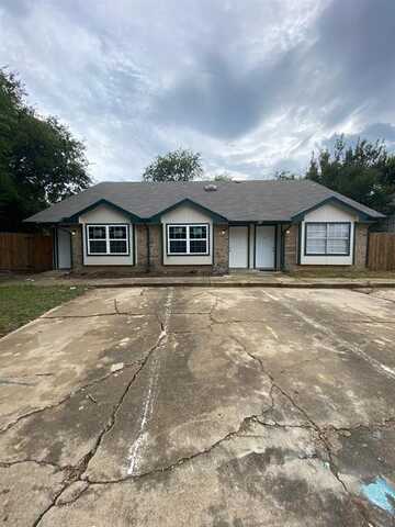 311 Kings Way Drive, Mansfield, TX 76063