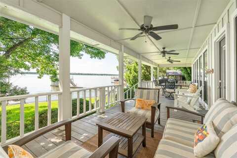 113 Baywood Circle, Mabank, TX 75156