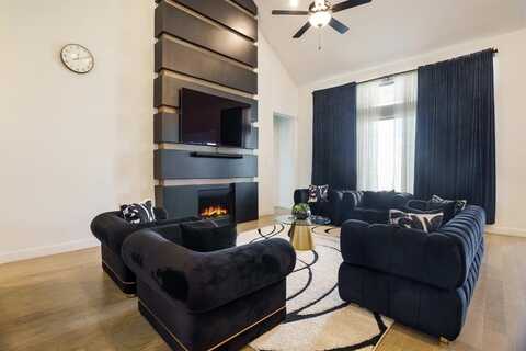 205 Calmwater Cove, McKinney, TX 75071