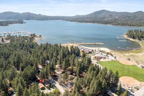 404 Jeffries Road, Big Bear Lake, CA 92315