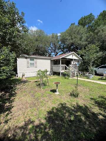 207 Mesquite St, Blanco, TX 78606