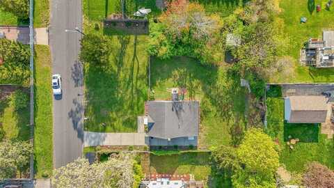 36 Westminster Drive, Shirley, NY 11967