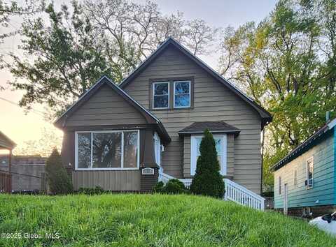 1653 Broadway, Schenectady, NY 12306