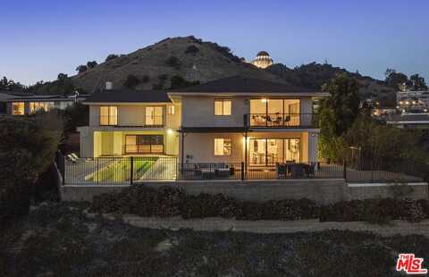 2267 Winona Blvd, Los Angeles, CA 90027